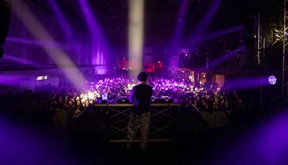 "Binario" venue