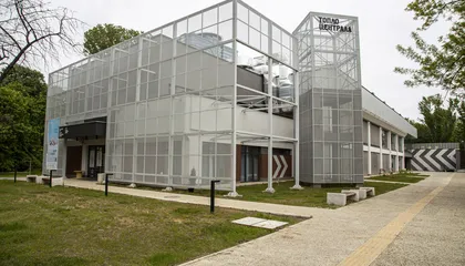 Multifunctional centre for performative and visual arts