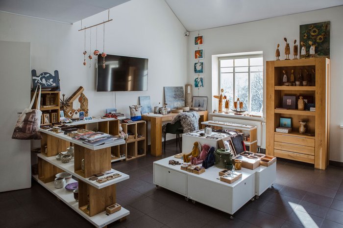 Art shop