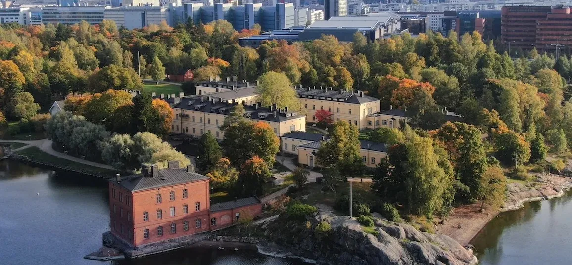 Lapinlahden Lähde and the historical Lapinlahti hospital park from air