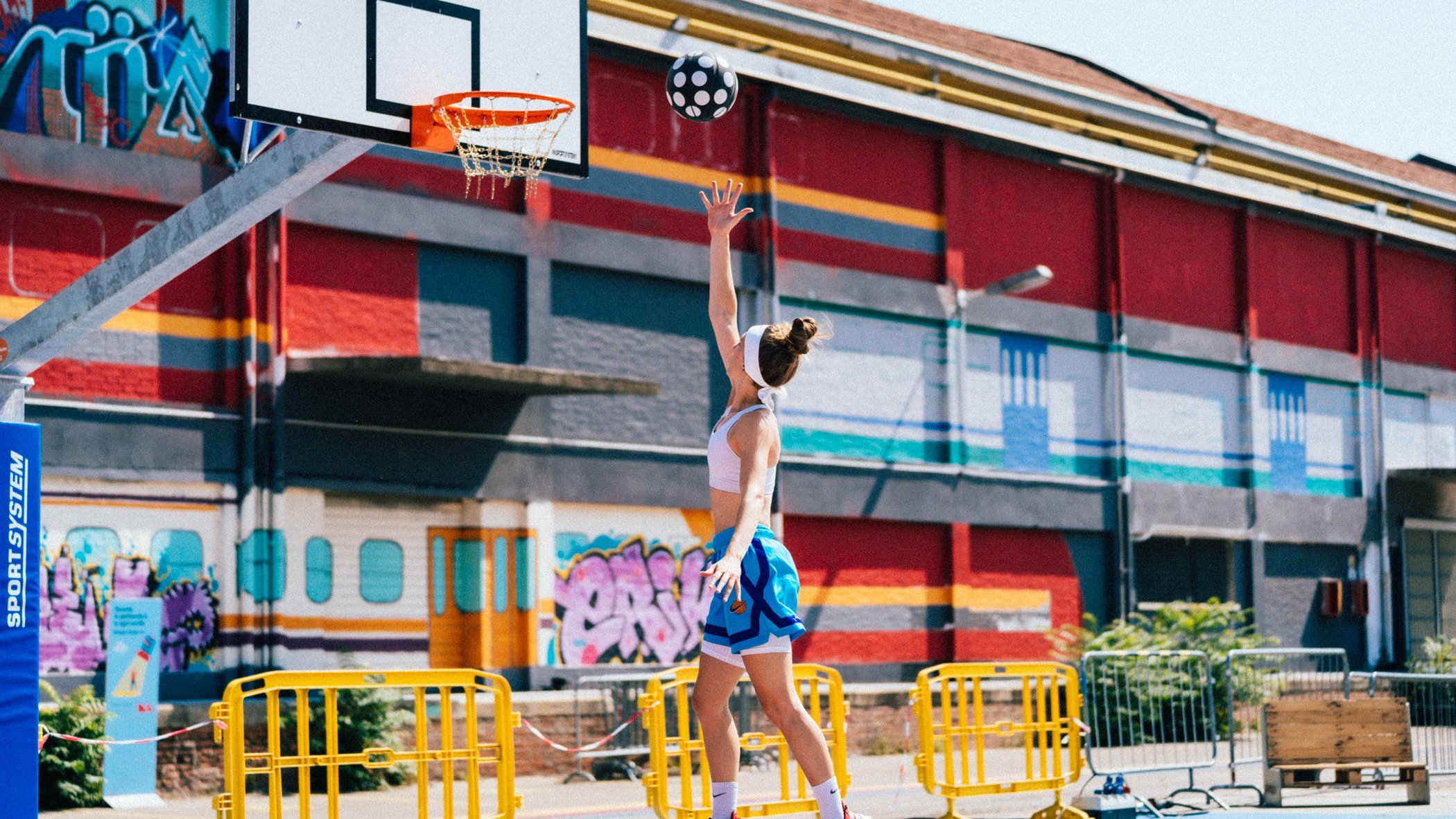 DumBO's outdoor community basketball court